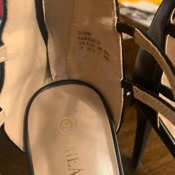 Black Strappy Heel Sandal - Picture 5 of 8